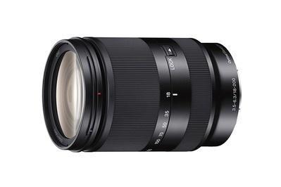 Sony E 18-200mm f/3.5-6.3 OSS LE, the step-up zoom