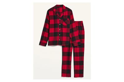 Old Navy Matching Plaid Flannel Pajama Set for Men, a solid value